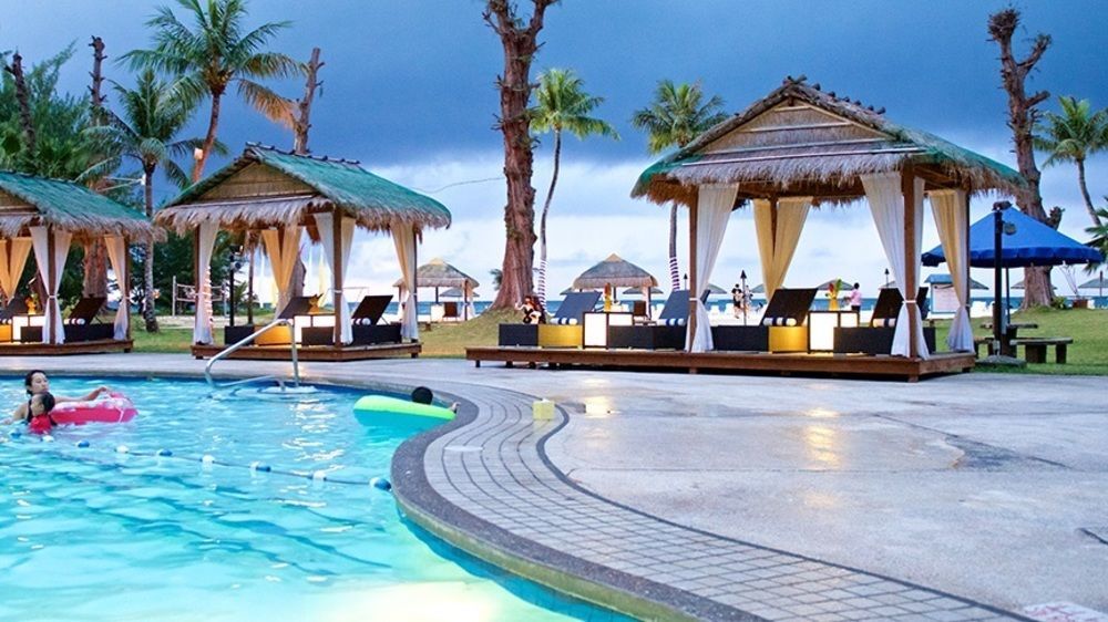Century Hotel Garapan Luaran gambar